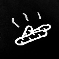 shittee tee black